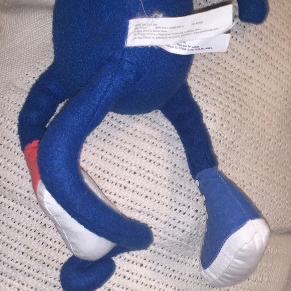 Pete the Cat In Blue and Red Tennis Shoes Sneakers Toy James Dean Plush 2010 - Picture 7 of 8